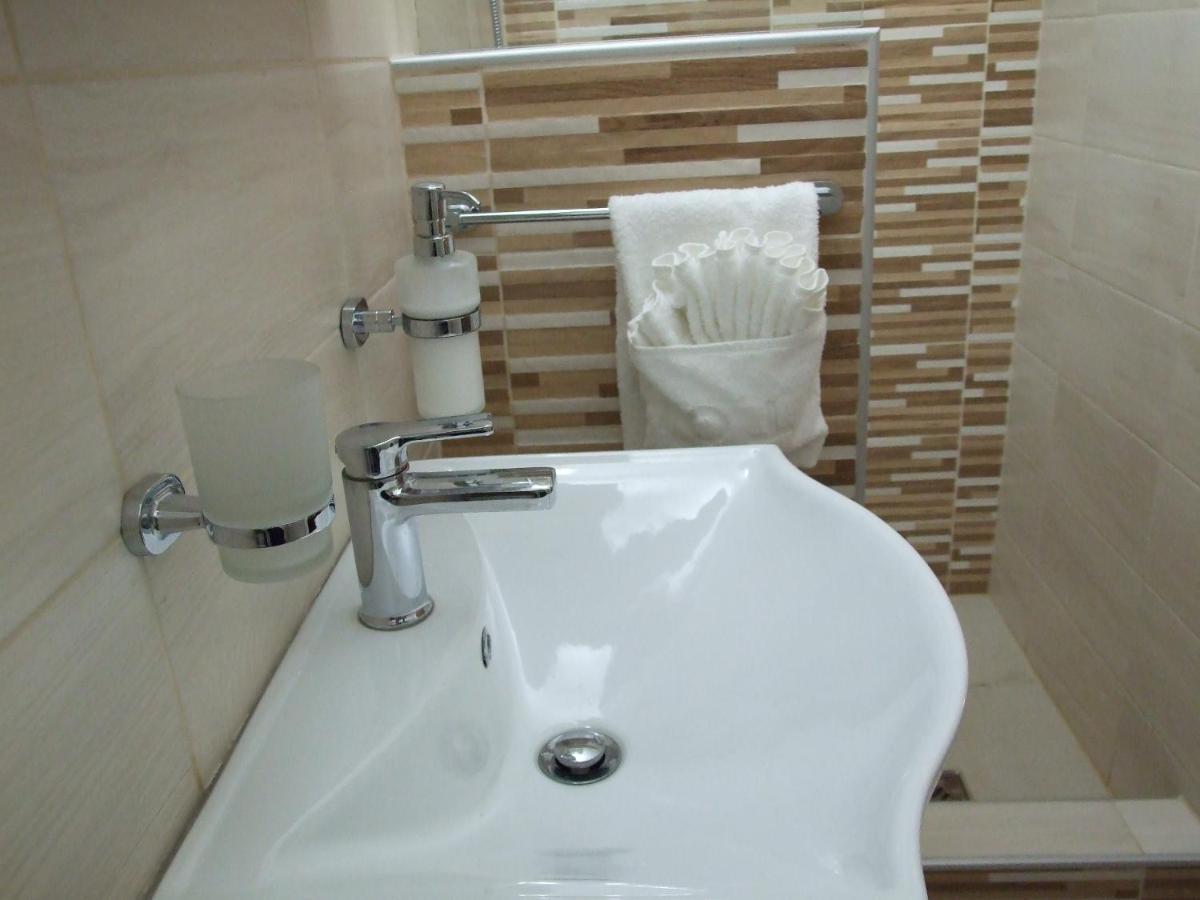 Apartman Nena Πίροτ Εξωτερικό φωτογραφία