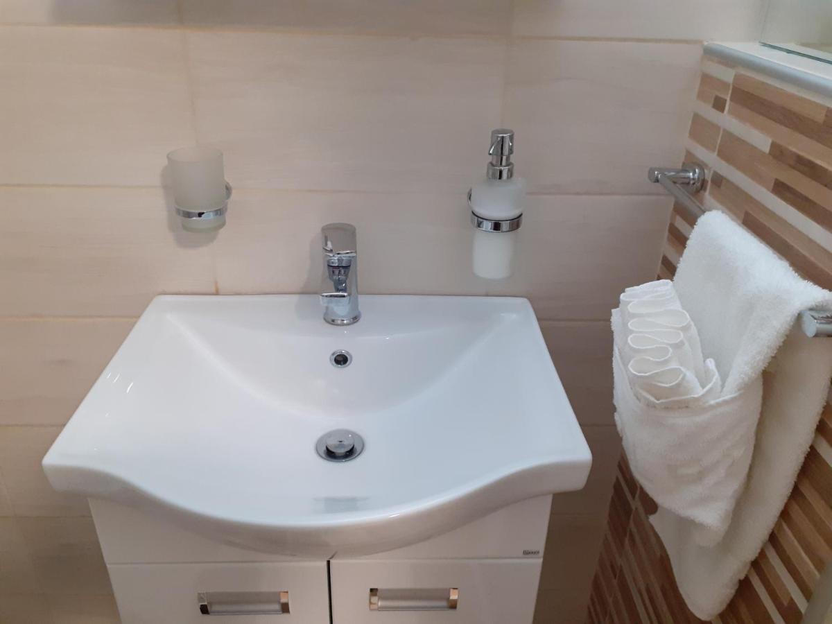 Apartman Nena Πίροτ Εξωτερικό φωτογραφία