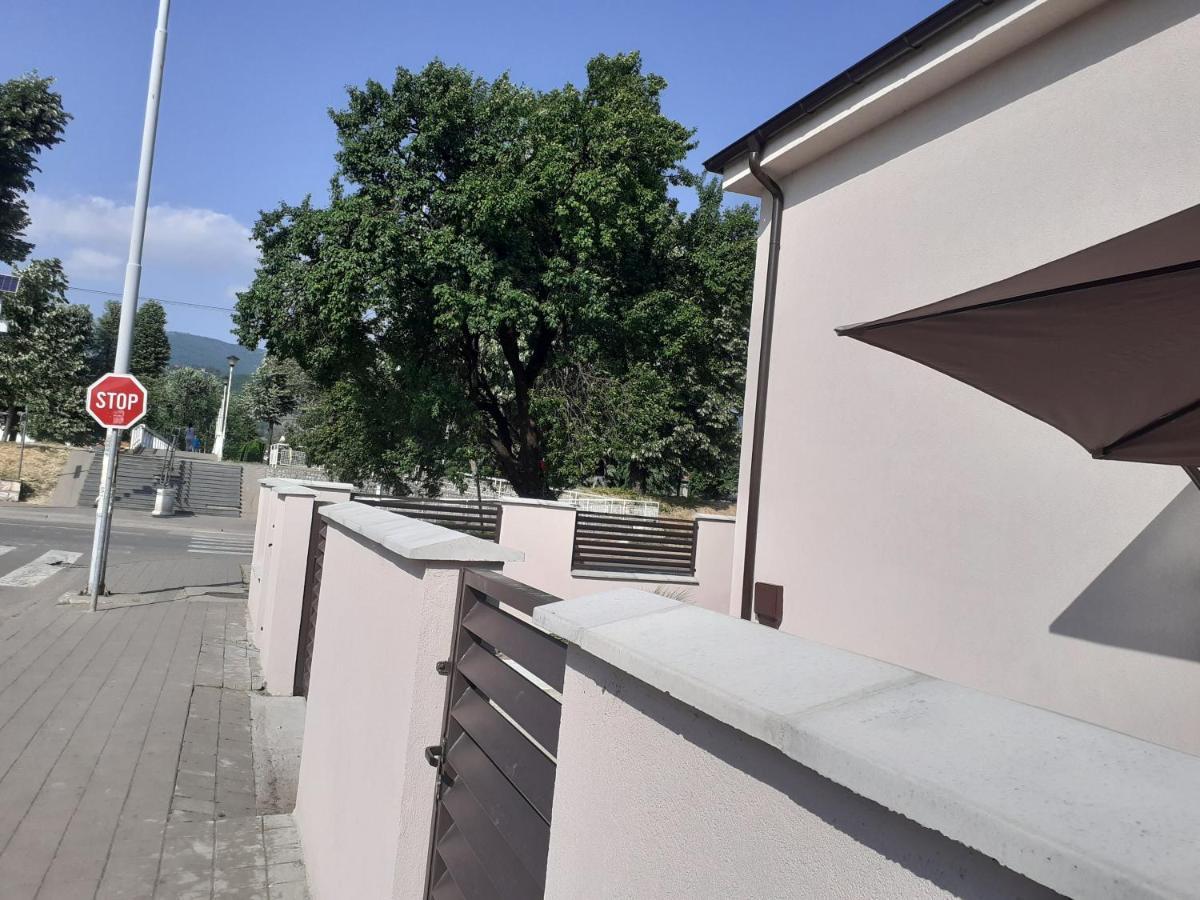 Apartman Nena Πίροτ Εξωτερικό φωτογραφία